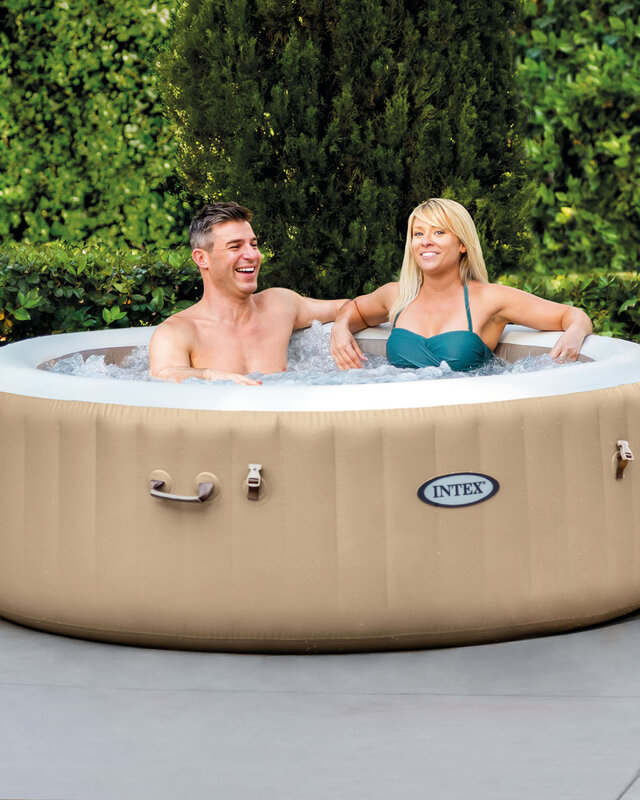 Intex PureSpa Sahara in gebruik | JacuzziGids.nl